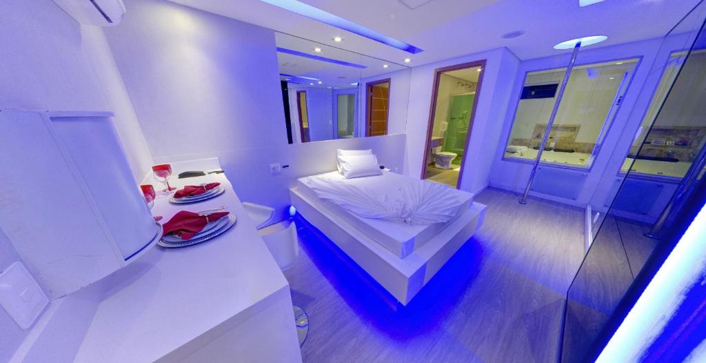  Motel fantasy 4 (adult Only)