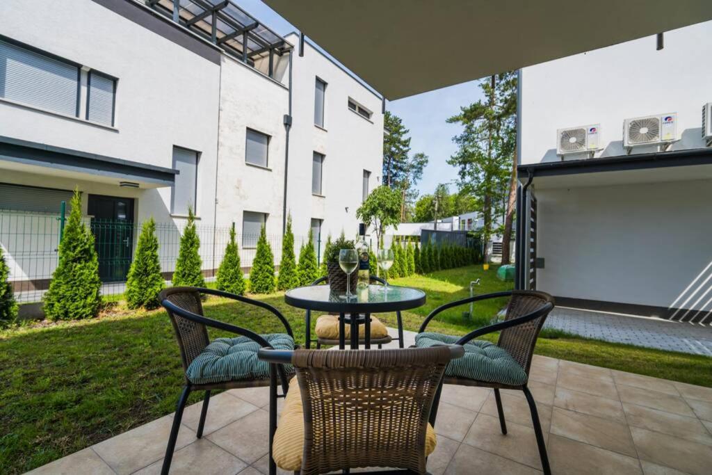 Vonkajšia záhrada v ubytovaní Gemini Apartments II
