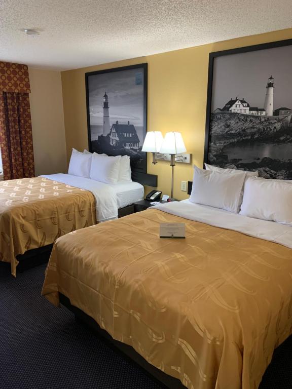 Quality Inn - 标准皇后室，有两张大床 - 不吸烟