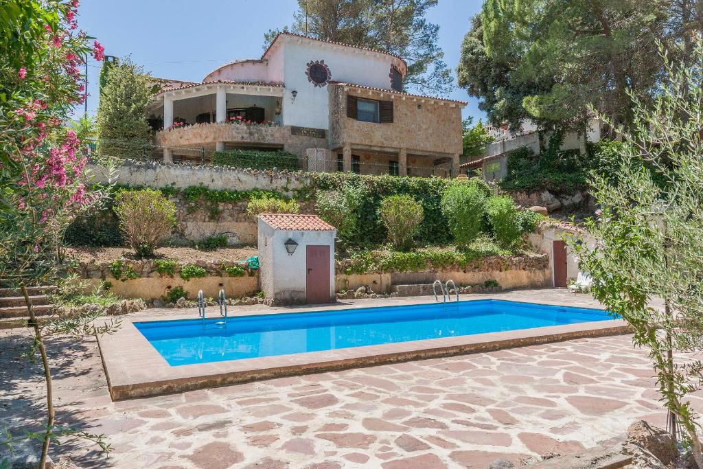 Piscina a Rural Kairós "Un espacio con alma" o a prop