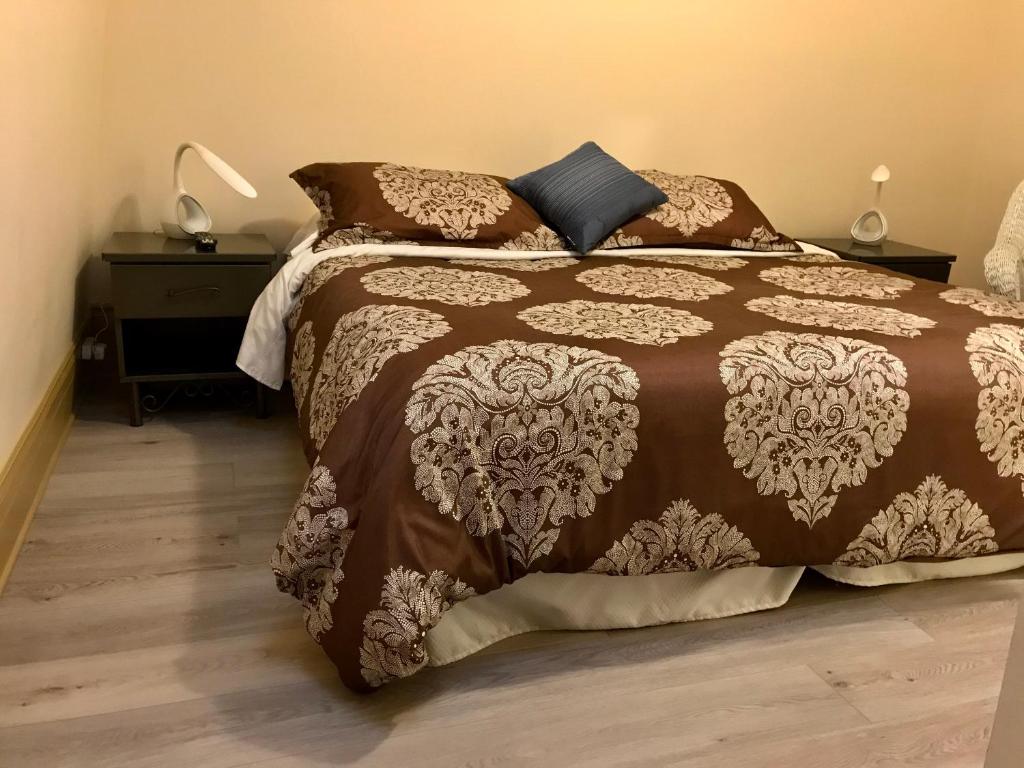 Postel nebo postele na pokoji v ubytování Auberge du Sault-à-la-Puce