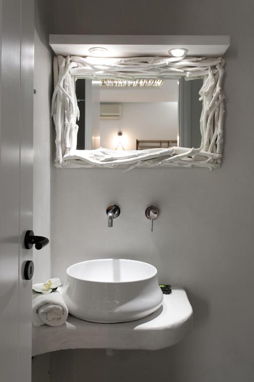 TERRA FOS NAXOS STUDIOS - 17