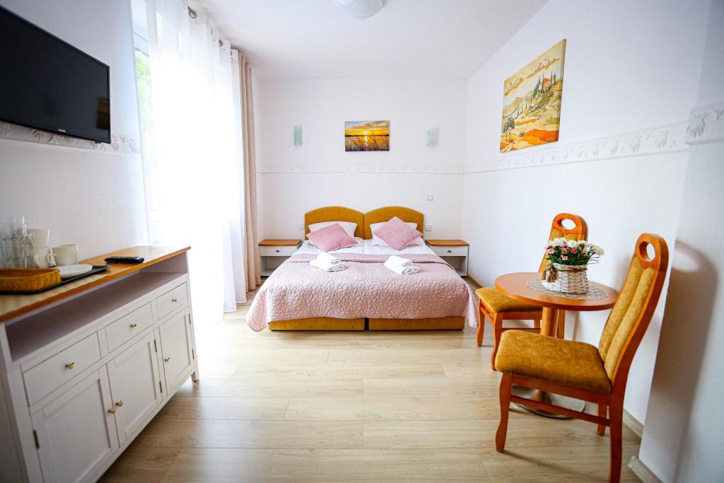 Villa Róża pokoje & apartamenty - 16