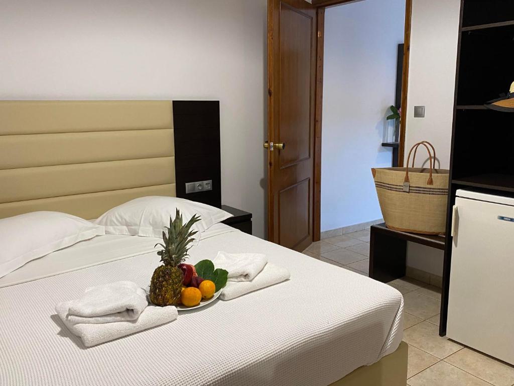 Postel nebo postele na pokoji v ubytování OCEANA Beach Hotel