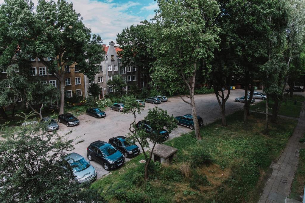 Vonkajšia záhrada v ubytovaní Olives Marina Apartment Gdańsk