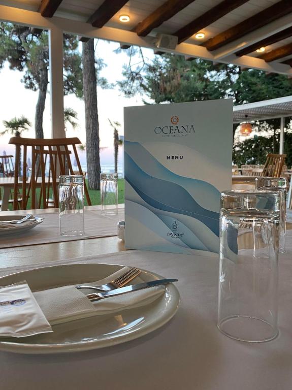 Restaurace v ubytování OCEANA Beach Hotel