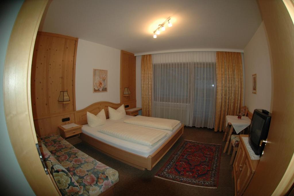 Hotel Garni Jennewein - 7