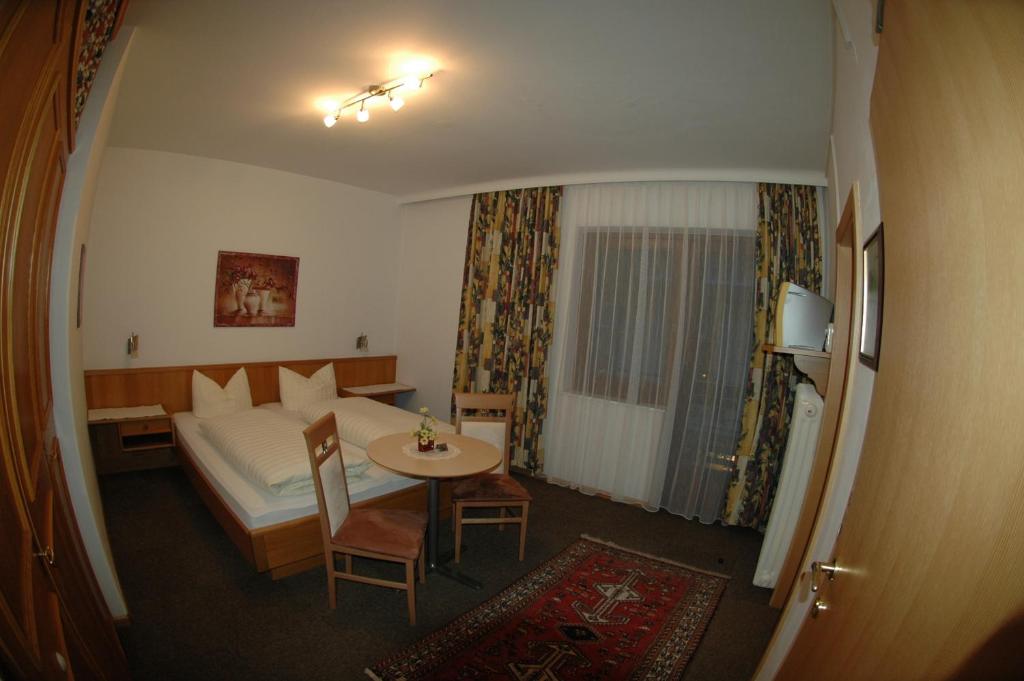 Hotel Garni Jennewein - 17