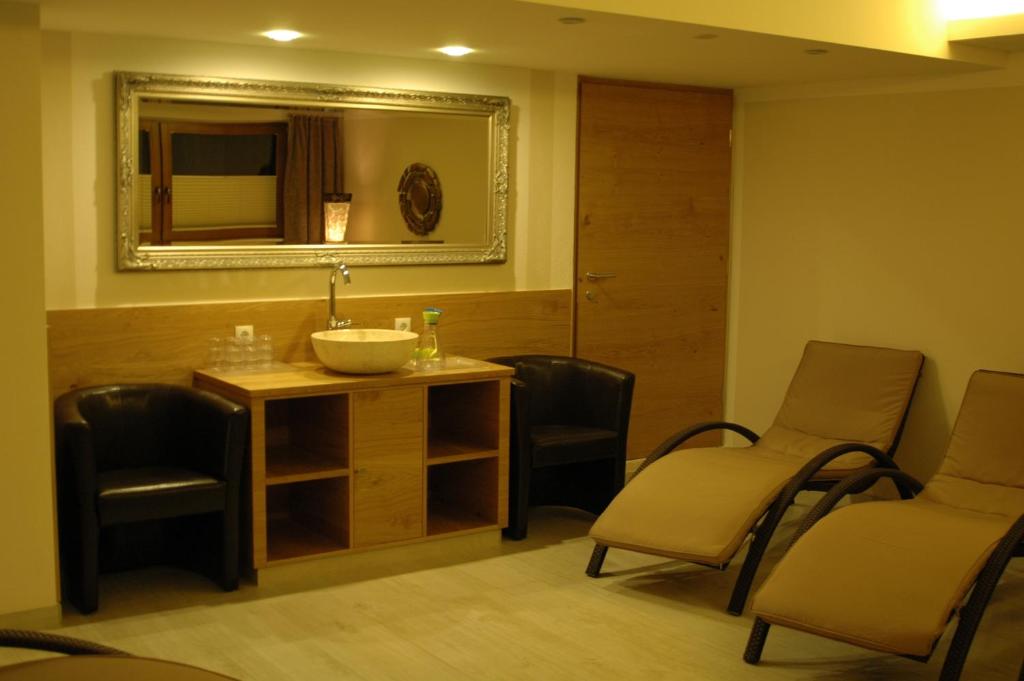 Posezení v ubytování Hotel Garni Jennewein