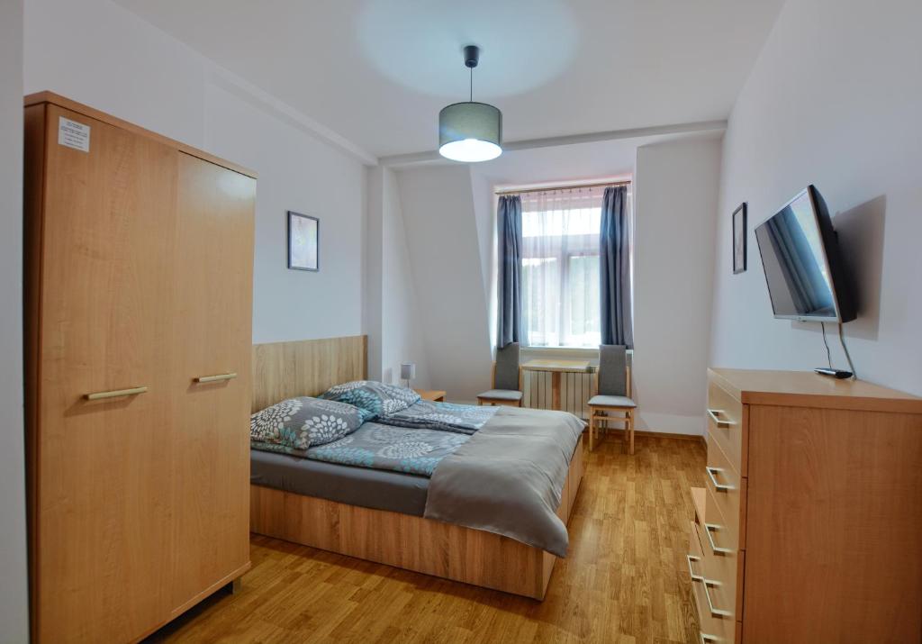 Pod Krukiem - Double Room With Private Bathroom