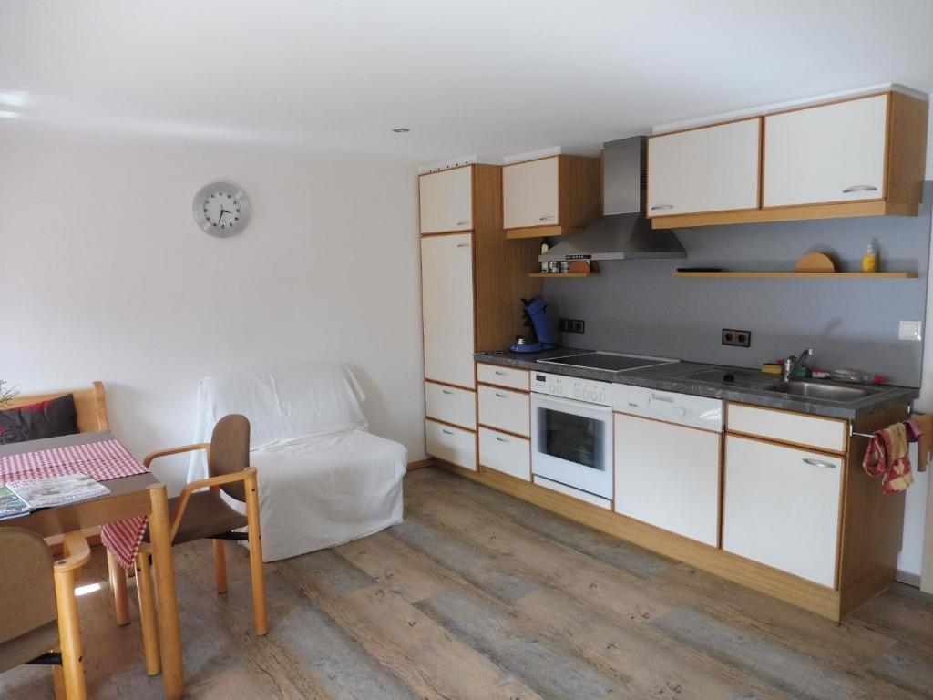 Kuchyň nebo kuchyňský kout v ubytování Gästehaus Grath