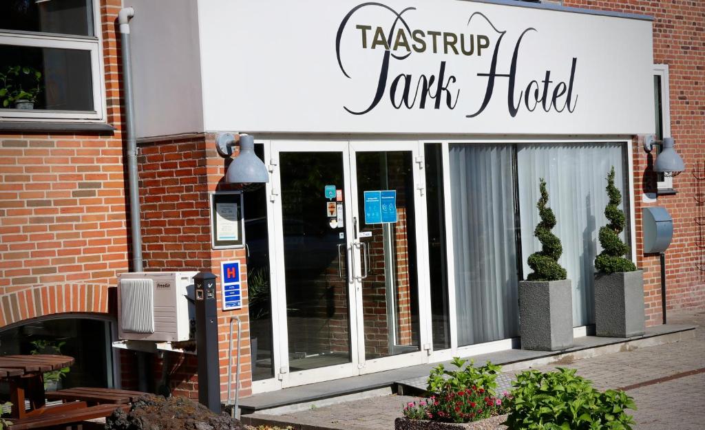 Certifikát, hodnocení, plakát nebo jiný dokument vystavený v ubytování Taastrup Park Hotel