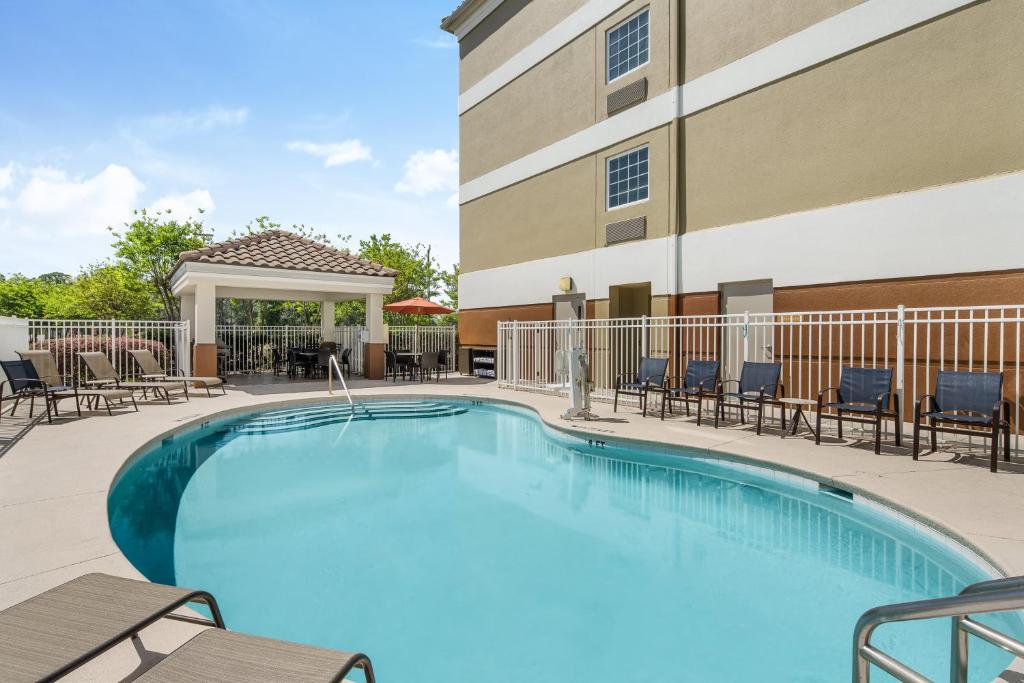 Candlewood Suites Destin-Sandestin Area by IHG - Housity