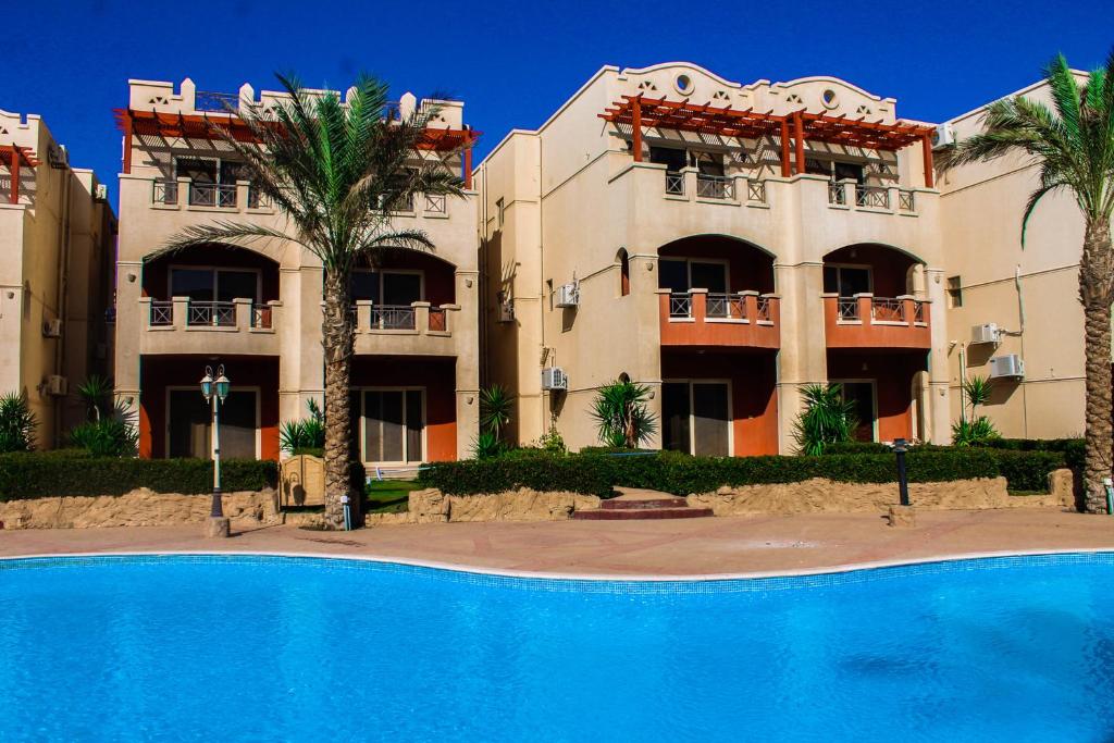 The swimming pool at or close to La Sirena Hotel & Resort - Families only