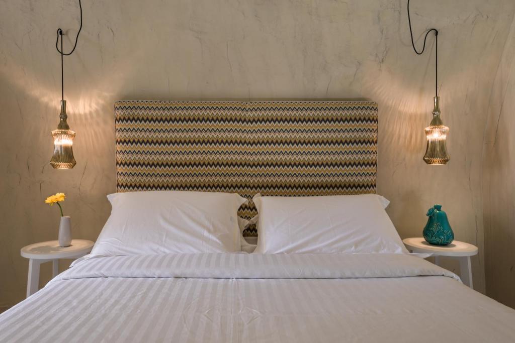 Mythical Blue Luxury Suites - 10