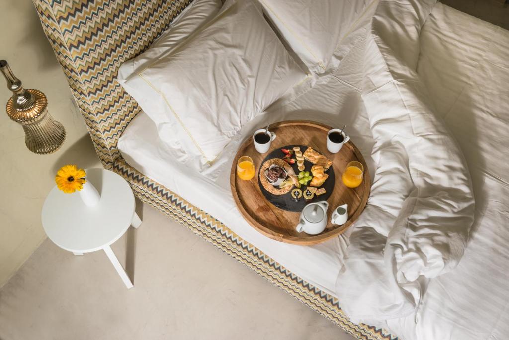 Mythical Blue Luxury Suites - 11