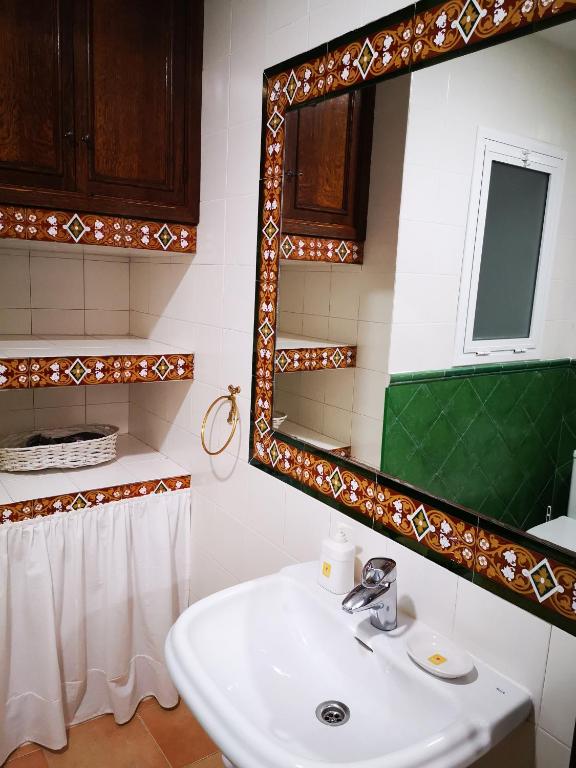 Kúpeľňa v ubytovaní Apartamento bonito y bien ubicado en el Soho de Málaga.