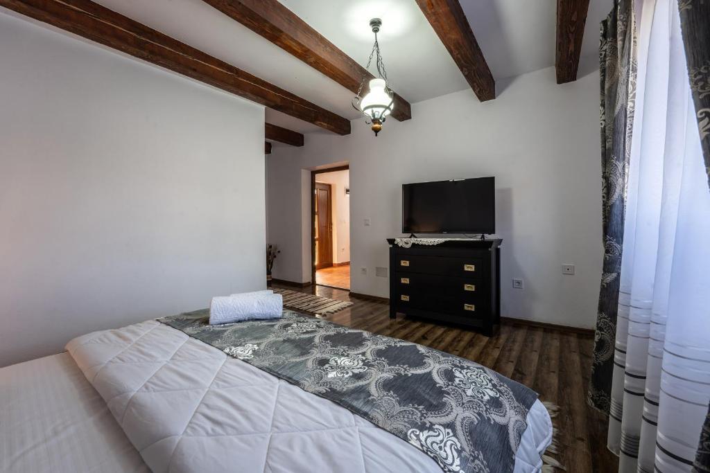 Casa Brutarului Crit - Luxe Tweepersoonskamer Met Balkon