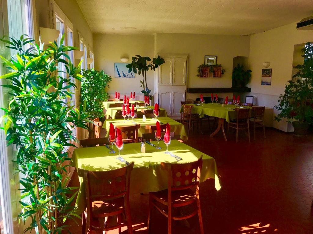 Restaurace v ubytování VTF Clairefont