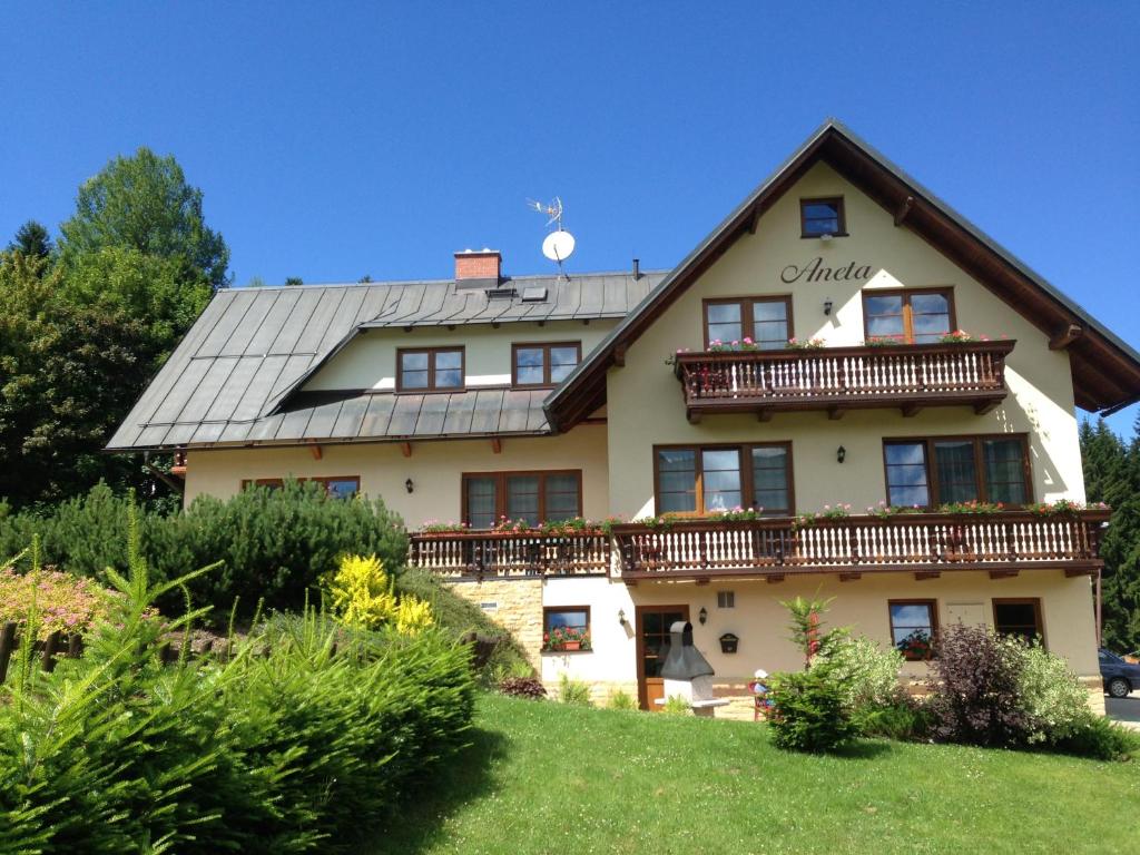 Budova, kde se apartmán nachází