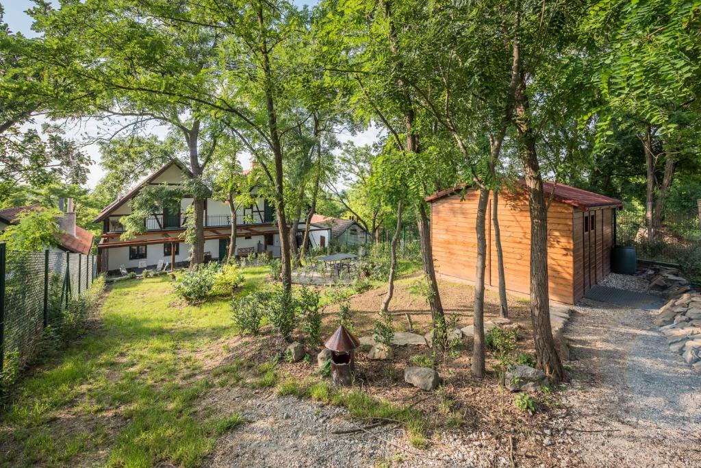 Zahrada ubytování Vinařství Vrátil - penzion