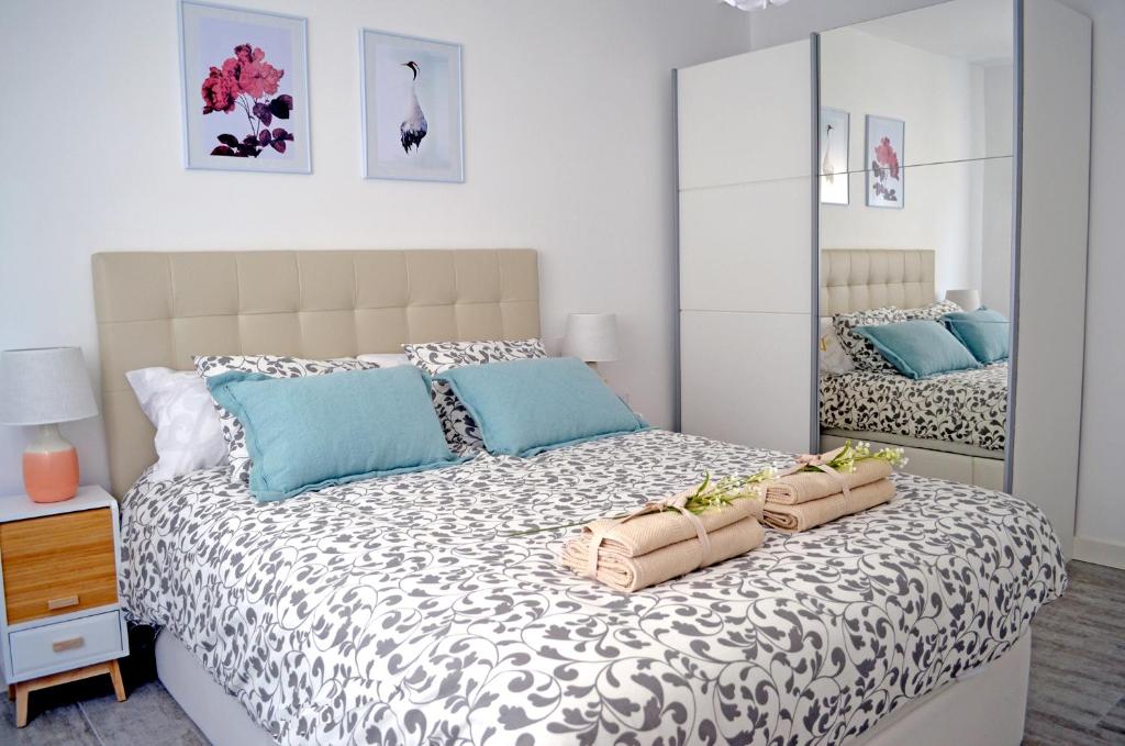 Apartamento PILARE, a las puertas del Pirineo Navarro Booking}