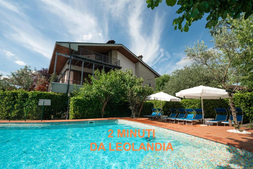 Bazén v ubytovaní B&B Family First alebo v jeho blízkosti