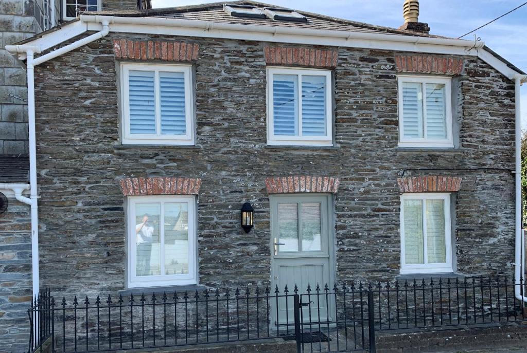 Budova, kde se prázdninový dům nachází