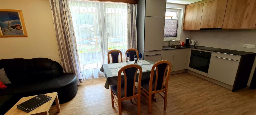 Kuchyň nebo kuchyňský kout v ubytování Apartmenthaus Sunshine