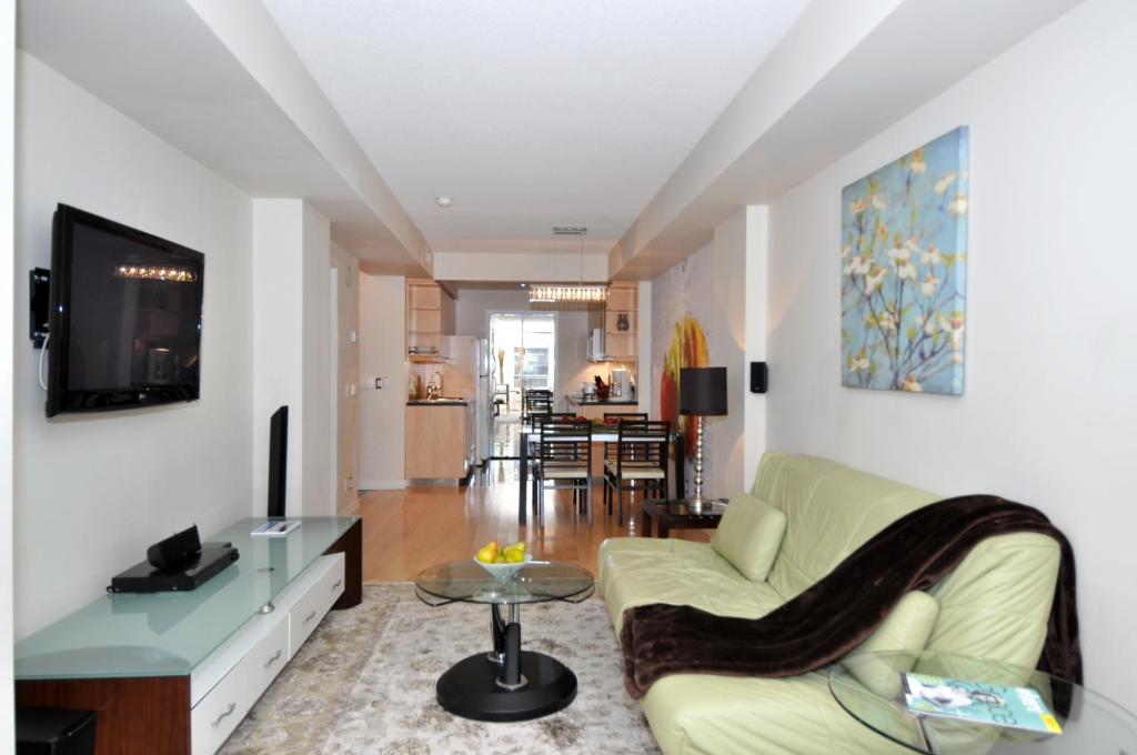 Yonge Suites Apart Hotel photo