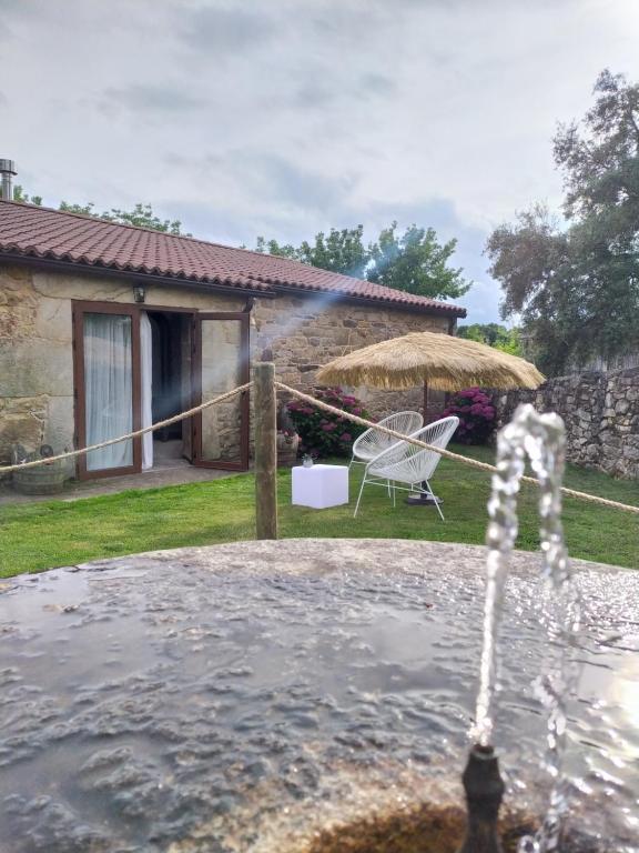 Vonkajšia záhrada v ubytovaní REMANSO DE TRASFONTAO "Casa do Campo"