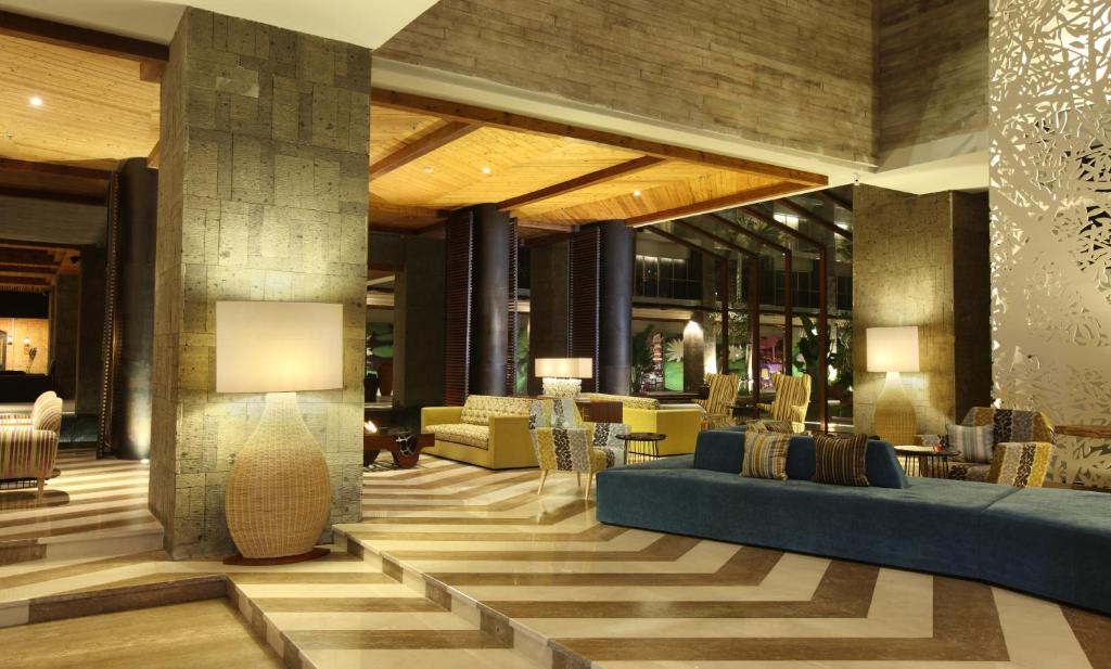 Posezení v ubytování TS SUITES Seminyak Bali