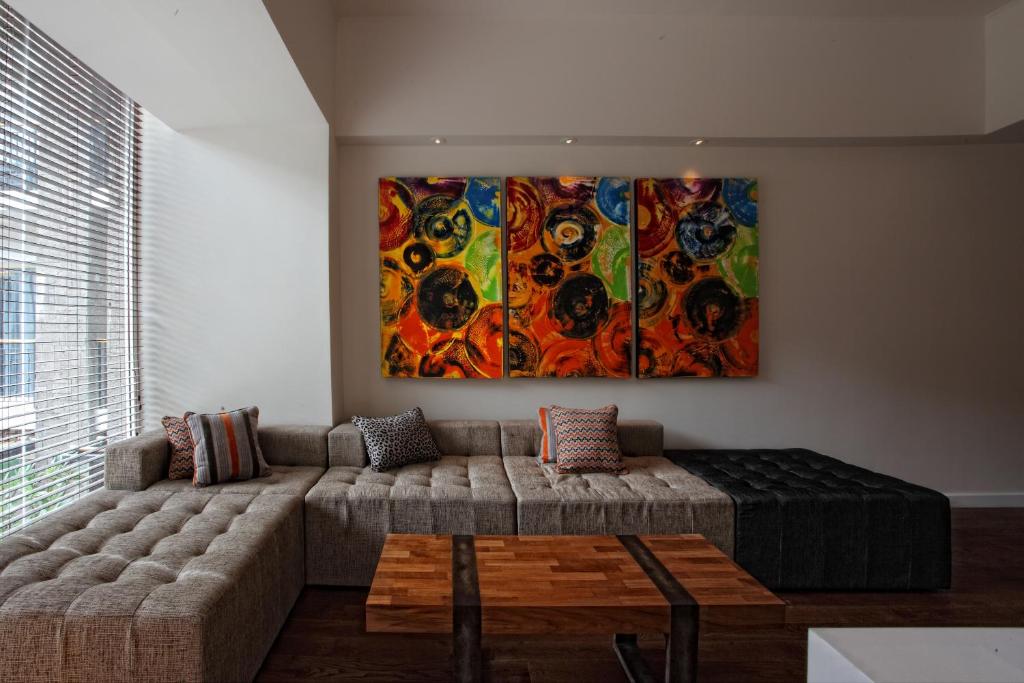 TS SUITES Seminyak Bali - 14