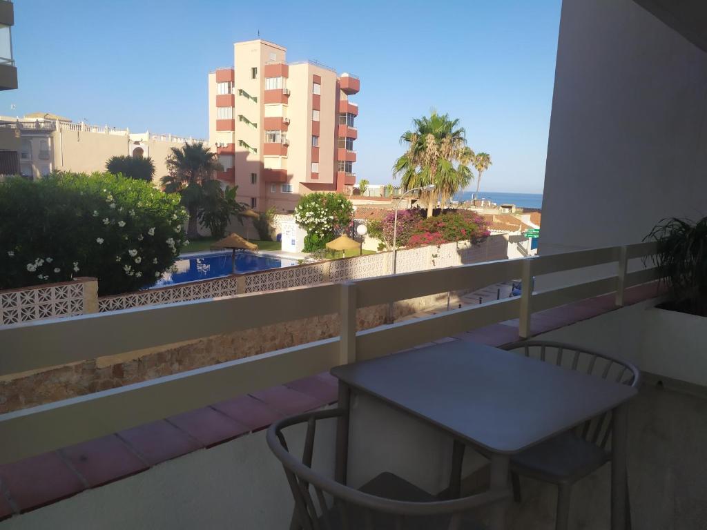 Plaza del Remo Seewt&Beach, Torremolinos – Precios ...