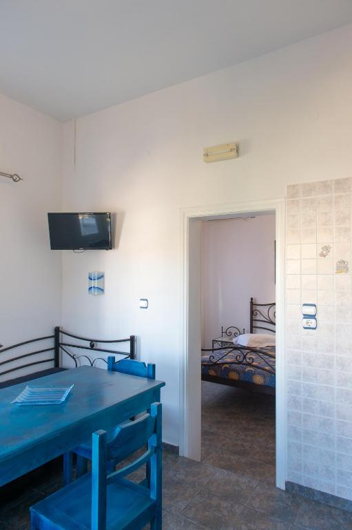 Aristeides - Moscha Apartments - Apartment With Terrace