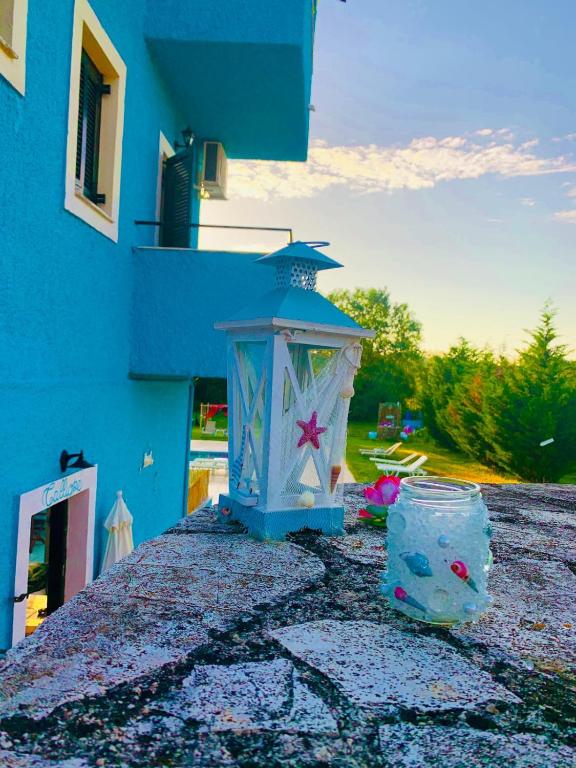 Budova, kde se aparthotel nachází