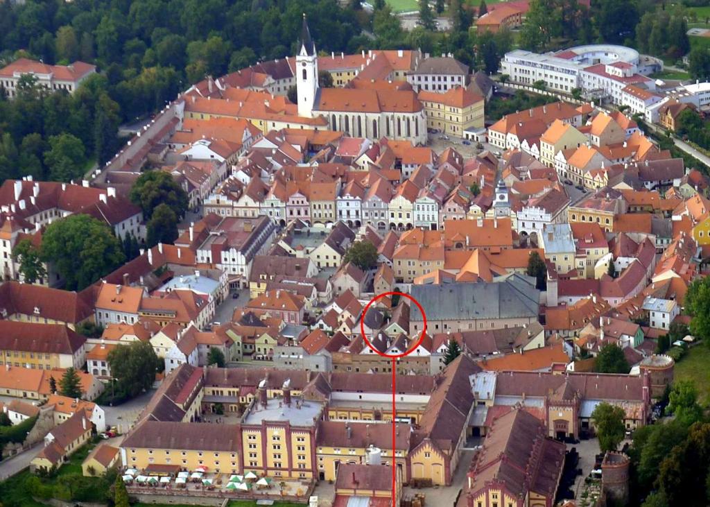 Nespecifikovaný výhled na destinaci Třeboň nebo výhled na město při pohledu z penzionu