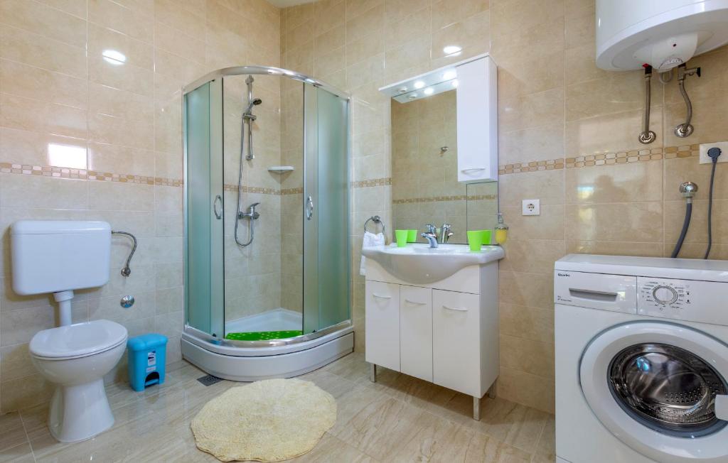 Koupelna v ubytování Apartments Listes