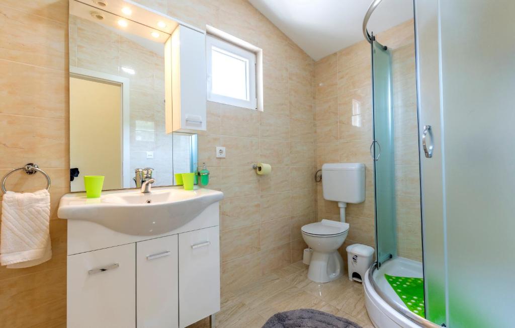 Koupelna v ubytování Apartments Listes