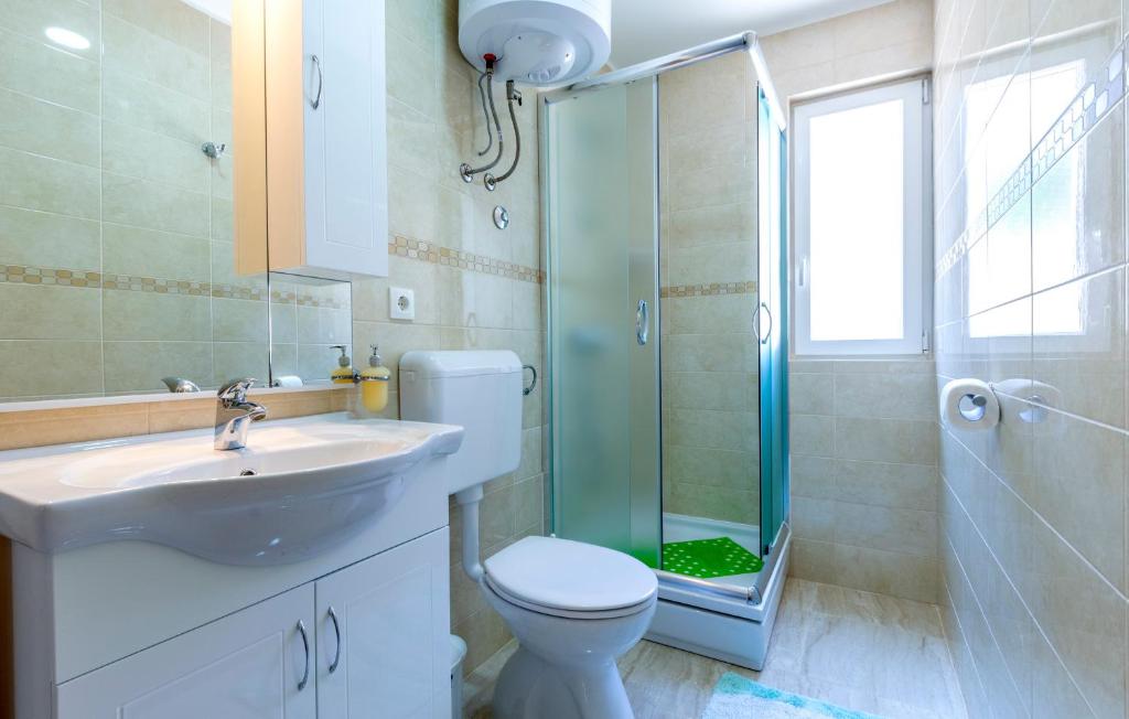 Koupelna v ubytování Apartments Listes