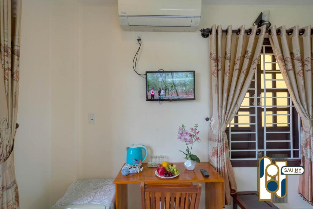 TV a/nebo společenská místnost v ubytování Sau My Homestay