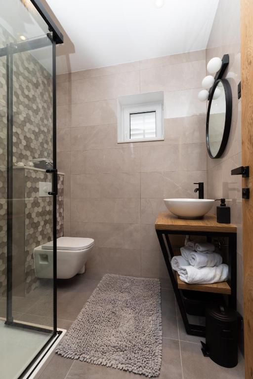 Kúpeľňa v ubytovaní Luxury Apartman Tinel