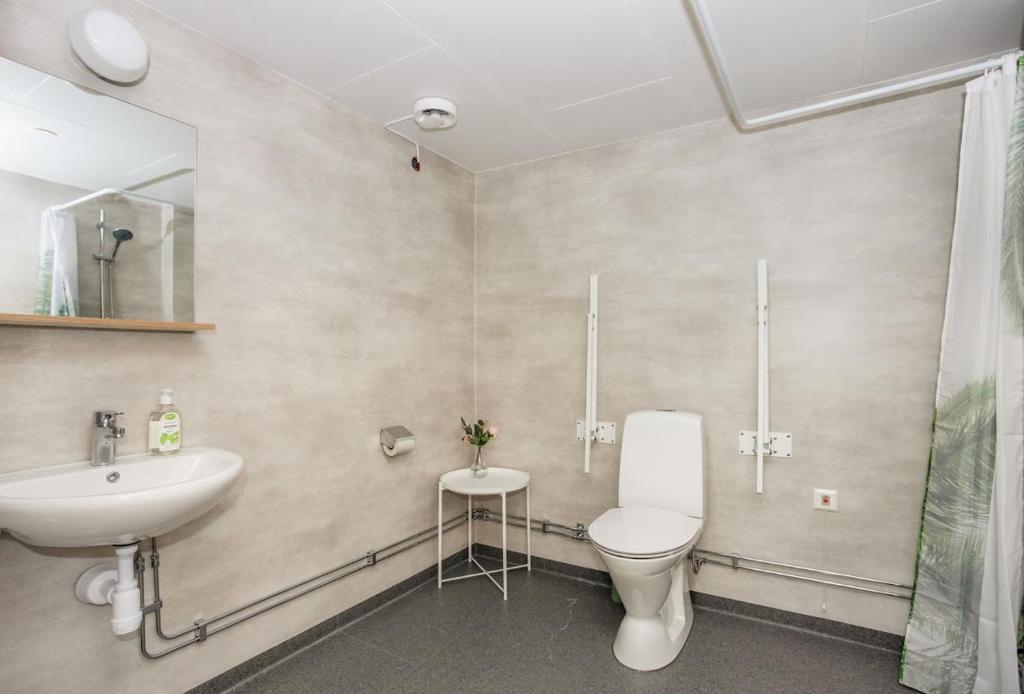 Koupelna v ubytování Hestra Guesthouse