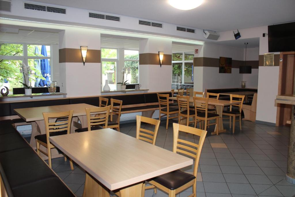Kuchyň nebo kuchyňský kout v ubytování Hotel Alex