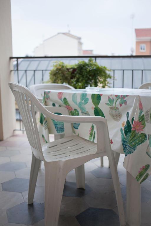 Balkón nebo terasa v ubytování Ostello Cuneo