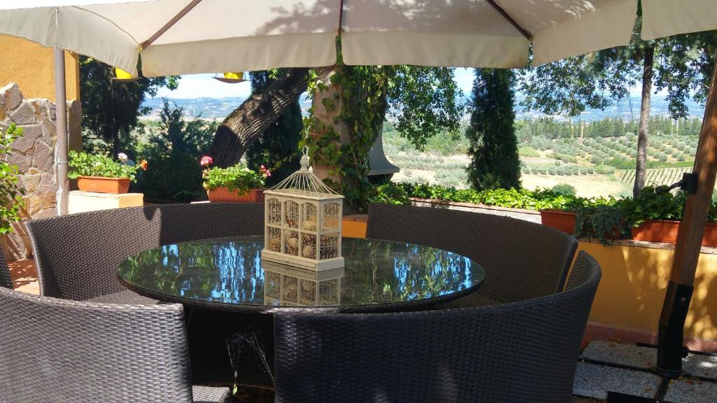 Ogród w obiekcie Il Leccio - casa toscana il fienile