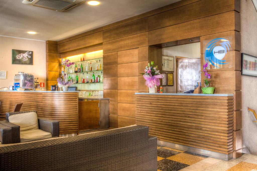 Lounge nebo bar v ubytování Hotel Boston