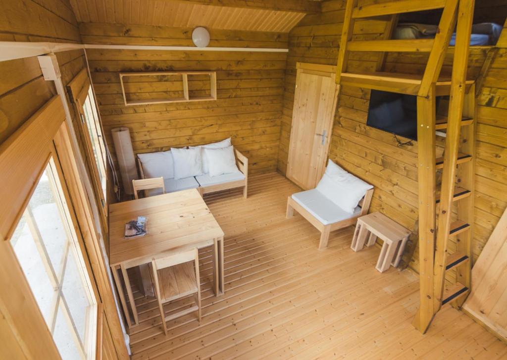 Fotografie z fotogalerie ubytování Albergue Restaurante de Artieda v destinaci Artieda