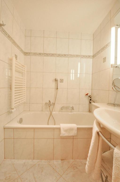 Koupelna v ubytování Haus Shangri-La