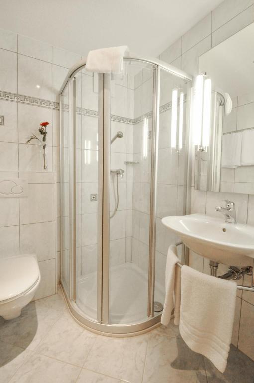 Koupelna v ubytování Haus Shangri-La